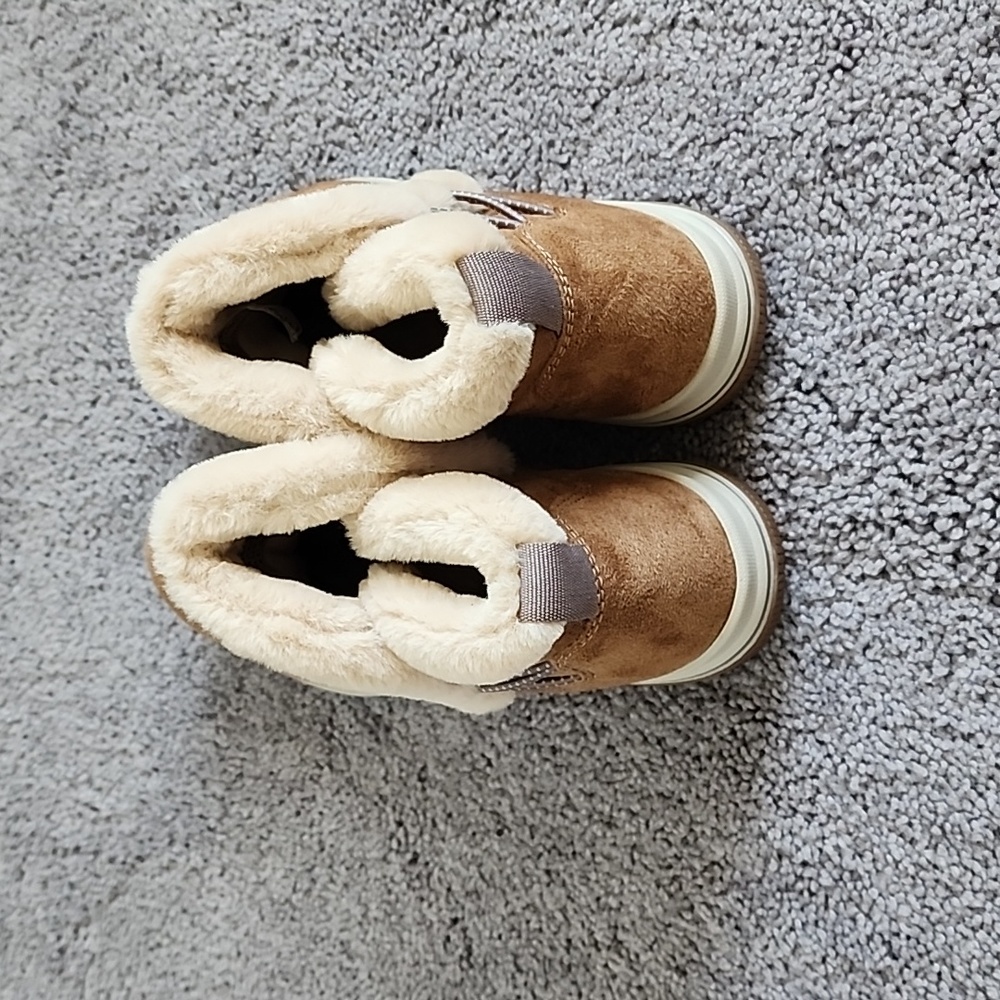 Clarks Fur Ankle Boots - Picture 2 of 5